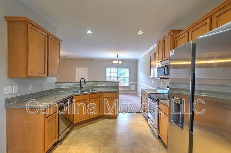Spartanburg House: 836 Bayshore Lane
