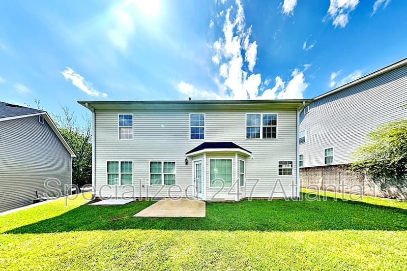 Newnan House: 34 Belmont Park Dr