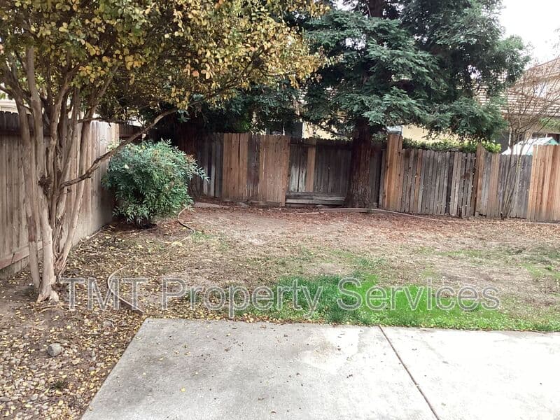 Elk Grove House: 10012 Mosaic Way