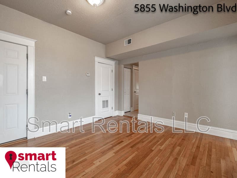 St. Louis Condo: 5855 Washington Boulevard - 2B