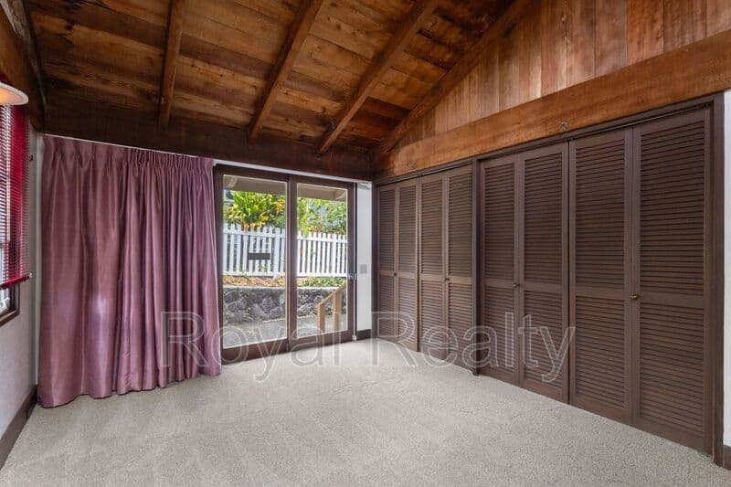 Honolulu House: 2910 Nanihale Place