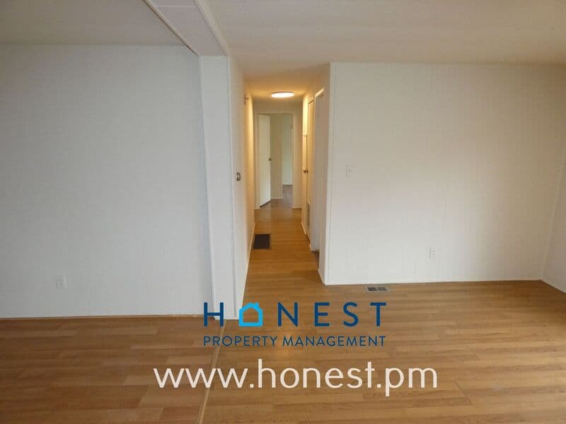 Augusta House: 146 Sewall Street