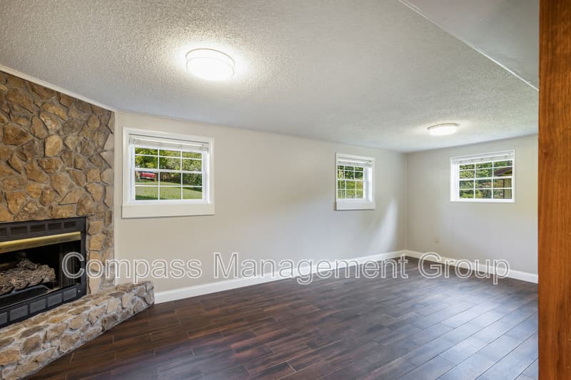 Knoxville House: 1505 Aldenwood Lane