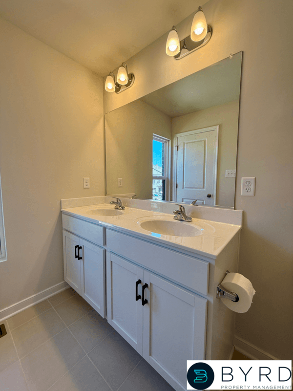 Henrico Townhome: 921 Encore Autumn Lane