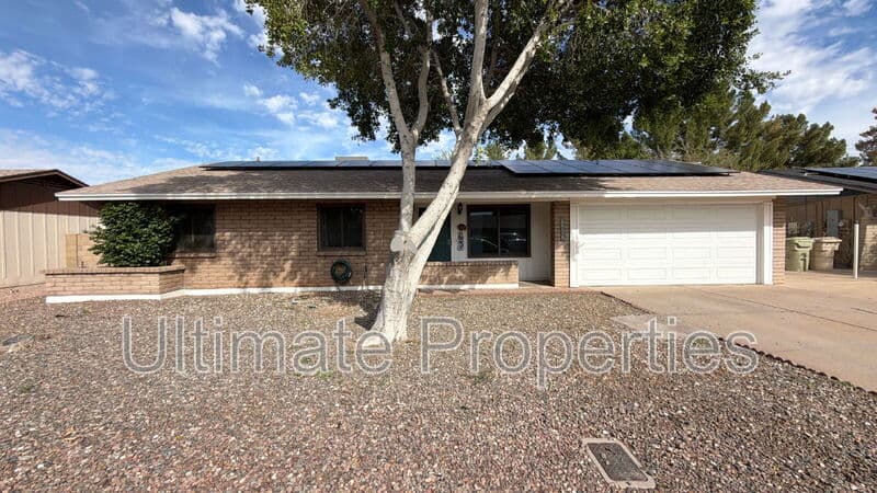 Glendale House: 6516 W Phelps Rd