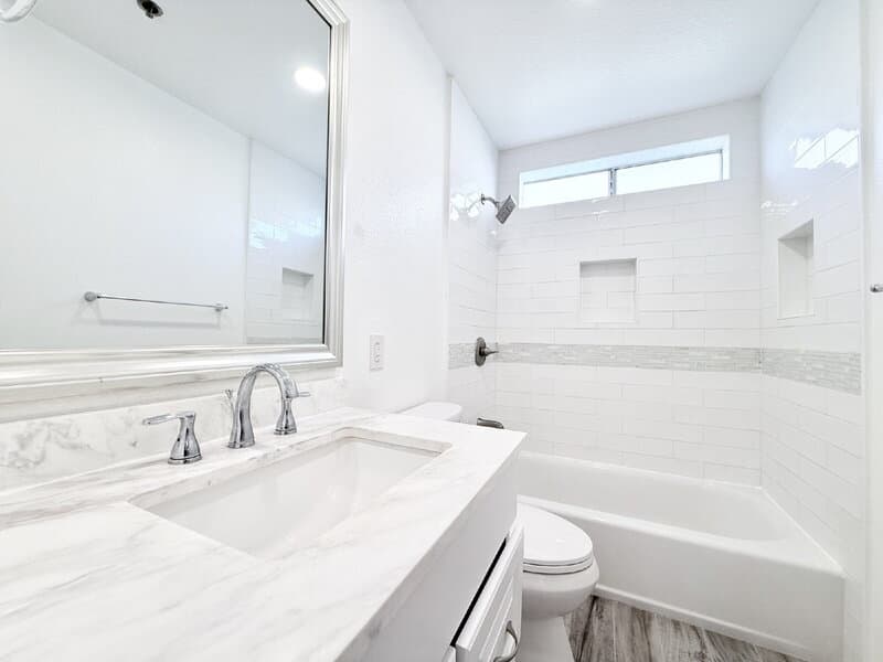 Inglewood Condo: 741 Venice Way