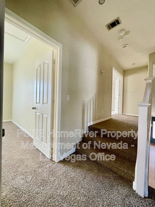 Las Vegas House: 4748 Hamburg St.