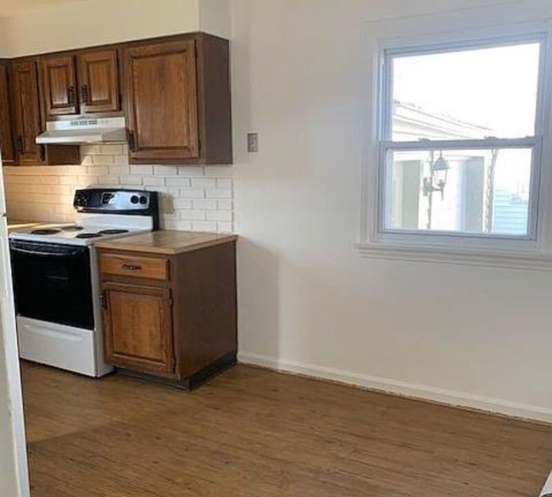 Youngstown House: 2182 Gregory Ave