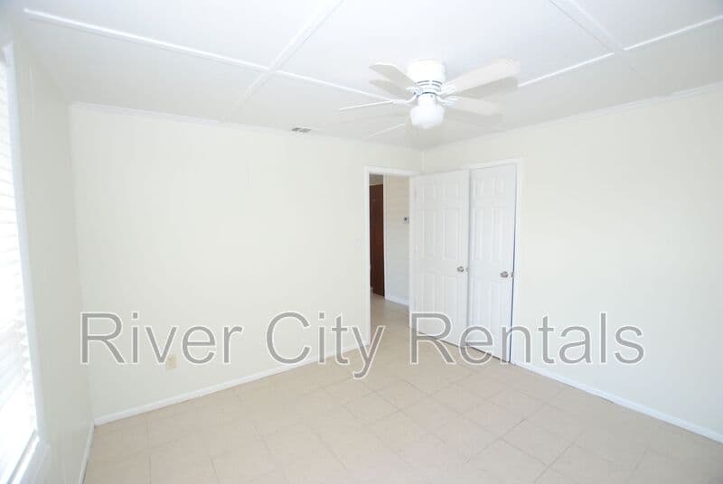 Jacksonville Beach House: 321 10th Street South