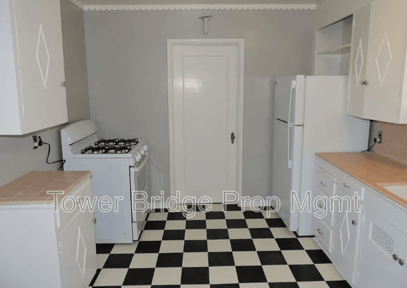 Sacramento House: 4424 T Street