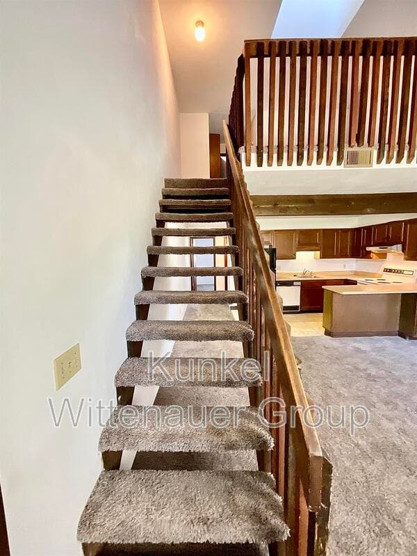 O'Fallon Condo: 445-7 Ponderosa Ave