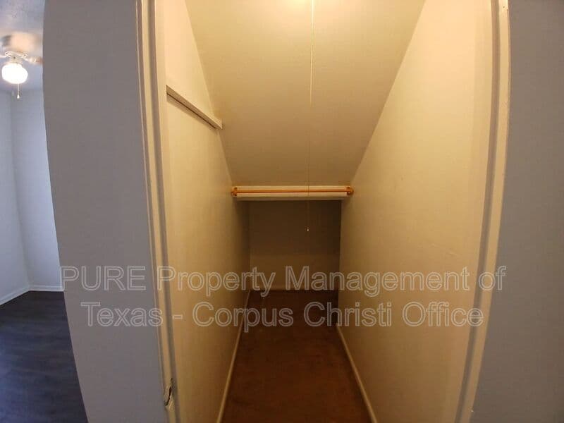 Corpus Christi Condo: 5001 Middlecoff Rd