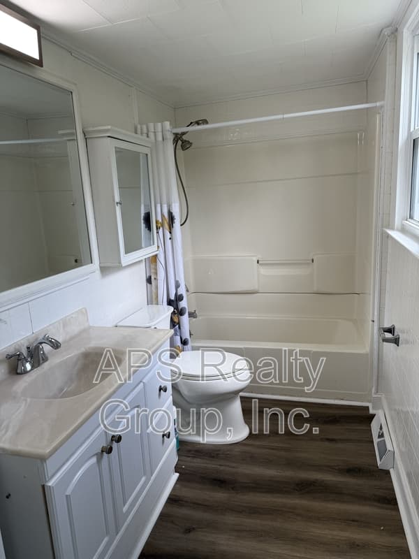 Mount Airy House: 479 Indian Grove Church Road