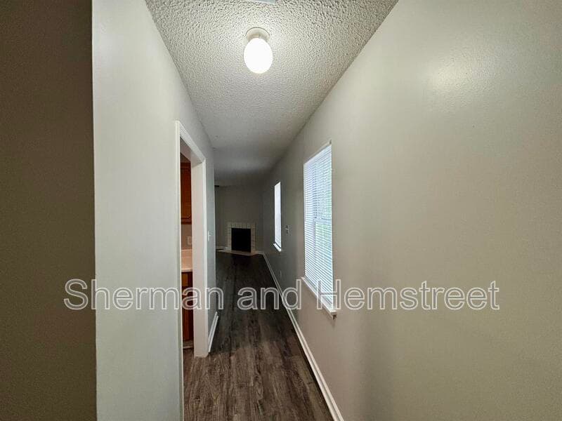 Evans Condo: 410 Commons Dr