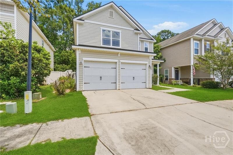 Richmond Hill House: 380 Summer Hill Way