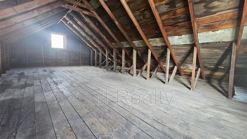 Spokane House: 2903 N Smith
