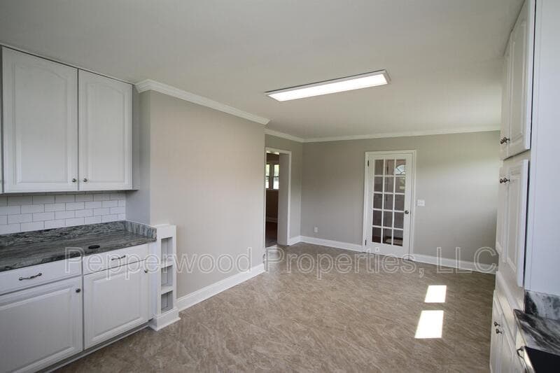 Pauline House: 5408 South Carolina HWY 215
