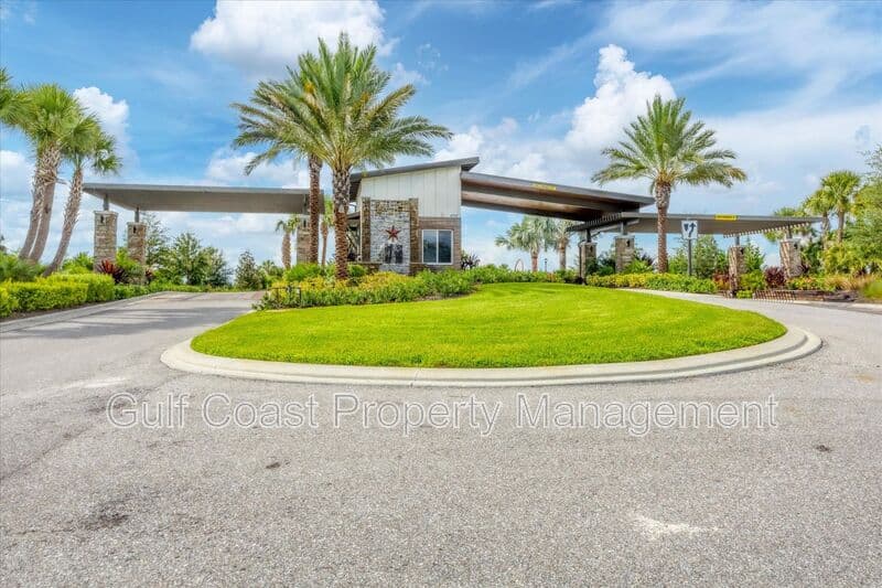 Lakewood Ranch Townhome: 18528 Buckskin Dr