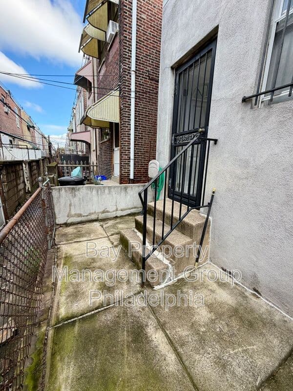 Philadelphia House: 2248 S Beechwood St