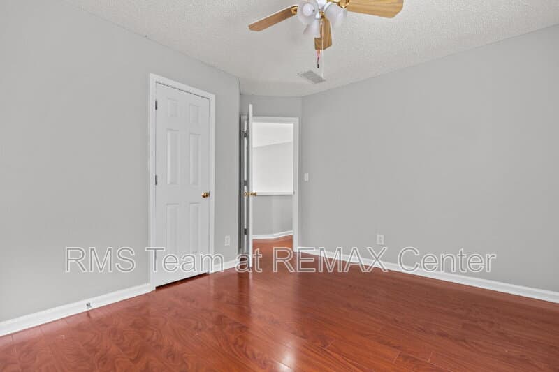 Duluth House: 2315 Hiawassee Dr