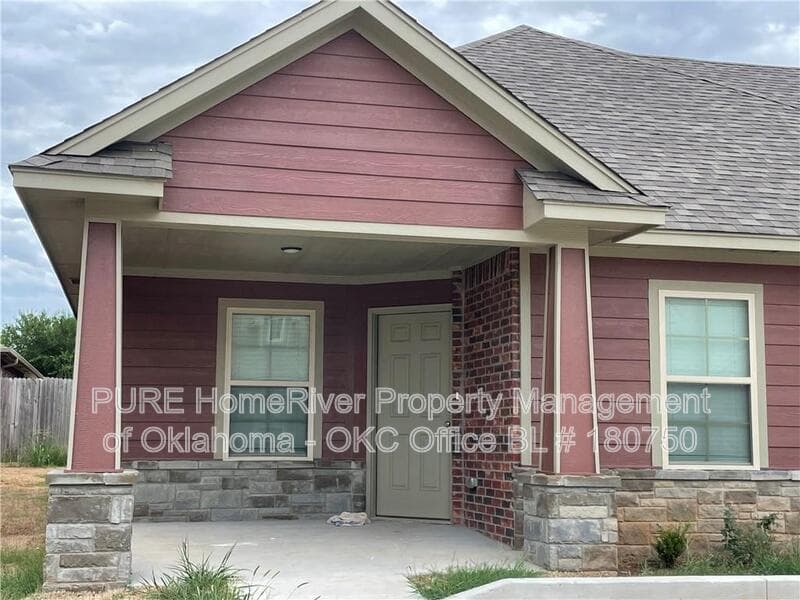 Oklahoma City Condo: 920 SW 91st St