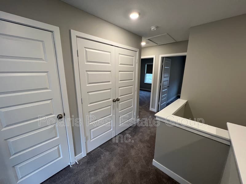 Carmel Townhome: 635 Golborne St