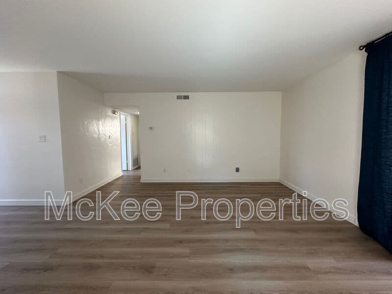 Coronado Condo: 540 G Avenue