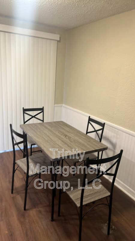 Holiday House: 3547 Cheswick Drive - Room 2