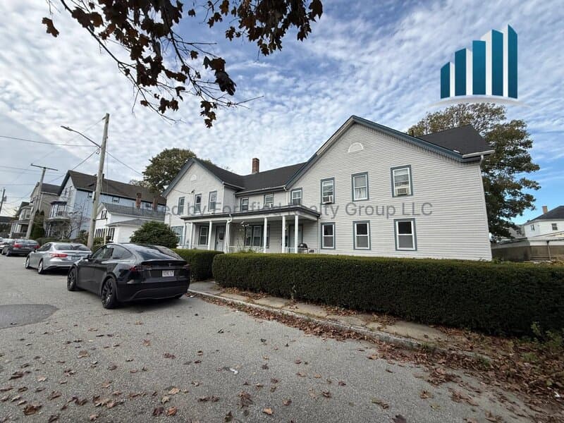Fall River Condo: 73 Brown St