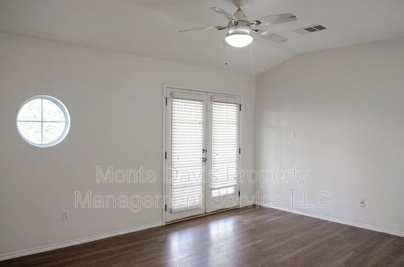 Austin House: 14213 Willow Tank Drive