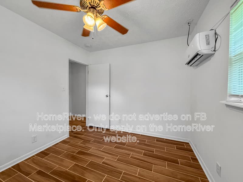 Jacksonville Condo: 5745 Antoinette Ln