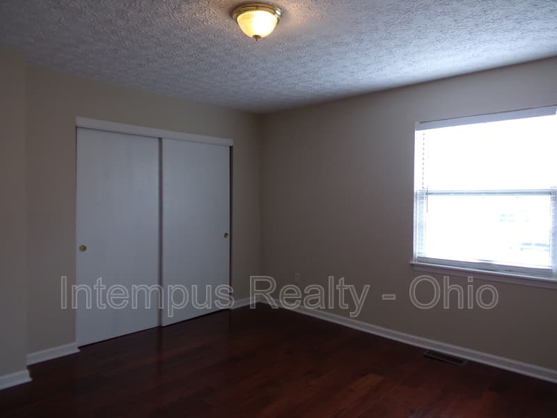 Columbus House: 7839 Meadowhaven Blvd