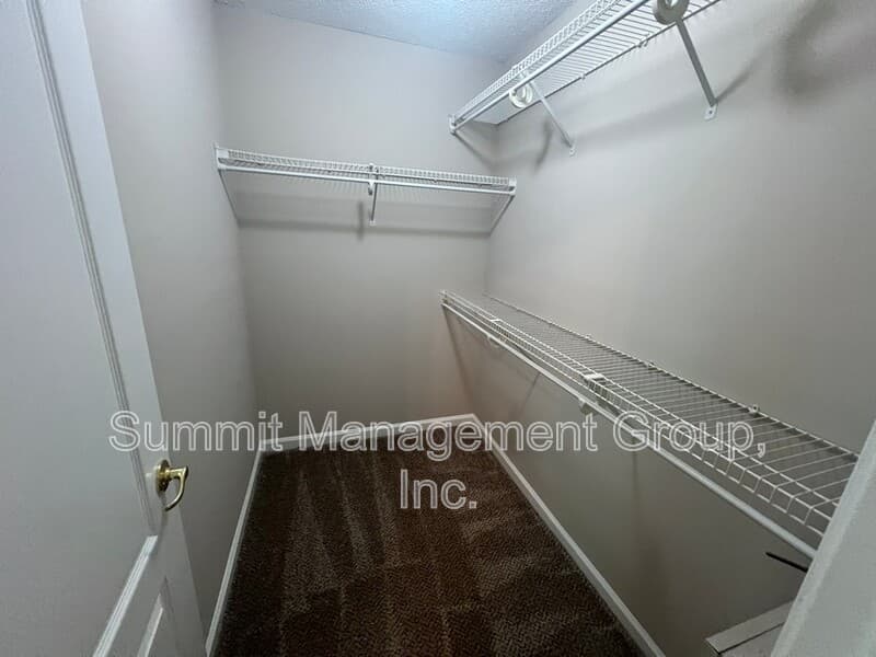 McDonough House: 1157 Chateau Terrace