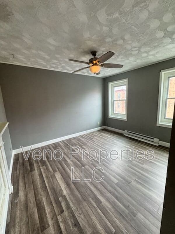 Cohoes House: 3 Cataract Street