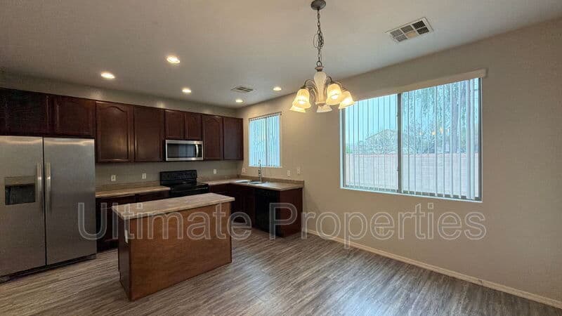Surprise House: 15089 N 173rd Dr