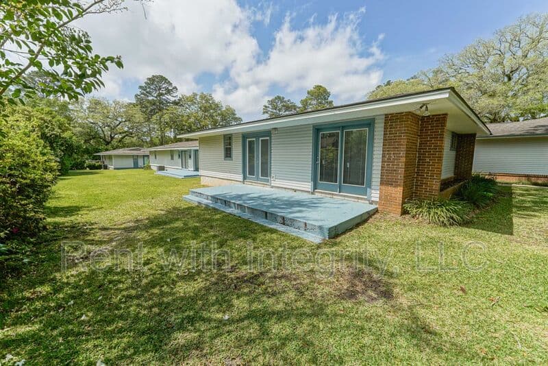Tallahassee House: 251-A Villas Ct. S
