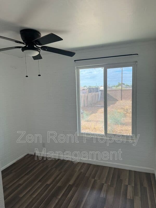 Coolidge House: 940 N Sonora Street