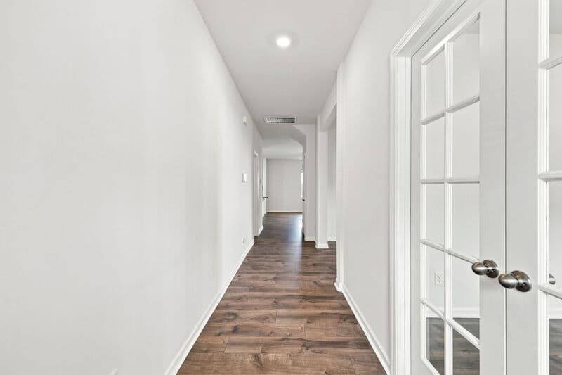 Mebane House: 2509 Summersby Drive