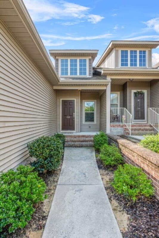 Southern Pines Townhome: 116 Cypress Circle