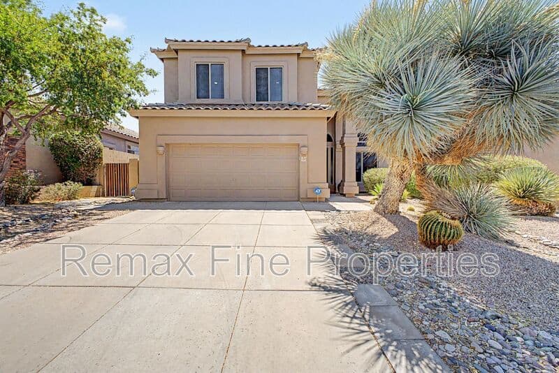 Mesa House: 3563 N Tuscany