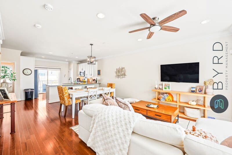 Richmond Townhome: 5402 Libbie Mill West Blvd