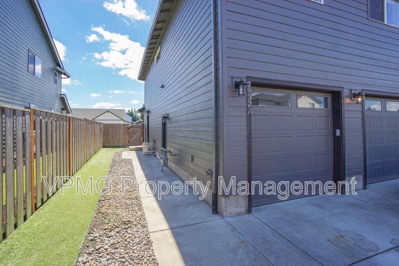 Battle Ground Townhome: 2932 Northwest 16th Street