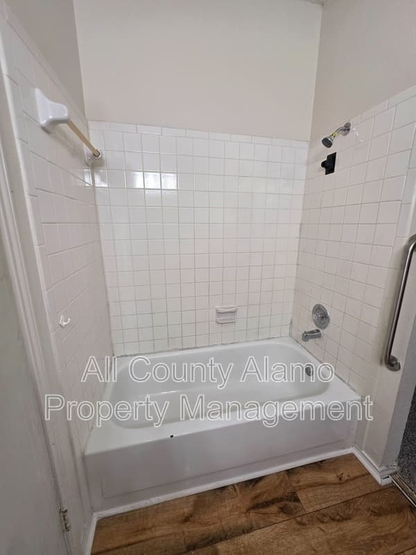 San Antonio Condo: 3439 Ridge Smoke