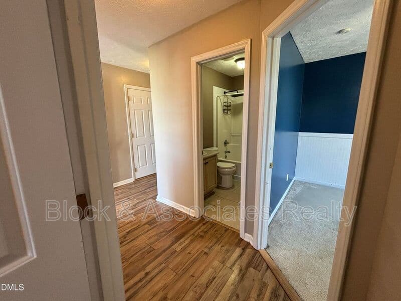 Raeford House: 337 Americana Dr