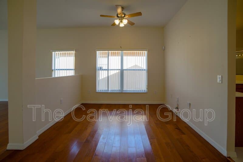 Poinciana House: 1196 Glendora Road North