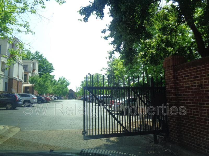 Raleigh Condo: 252 East Davie Street - 1