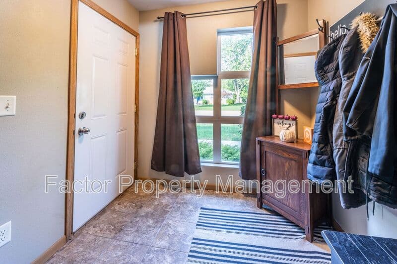 Mankato Condo: 1328 Warren St.
