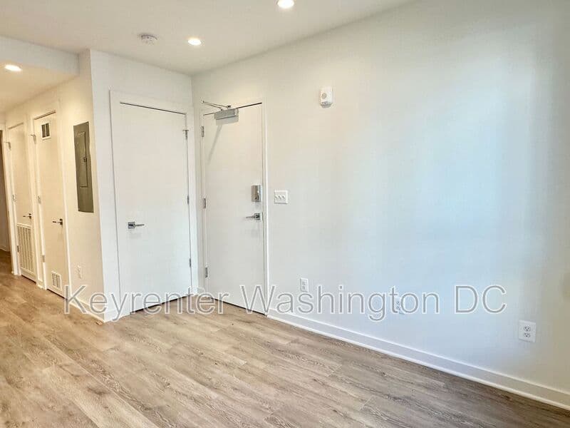 Washington Condo: 1460 Belmont St