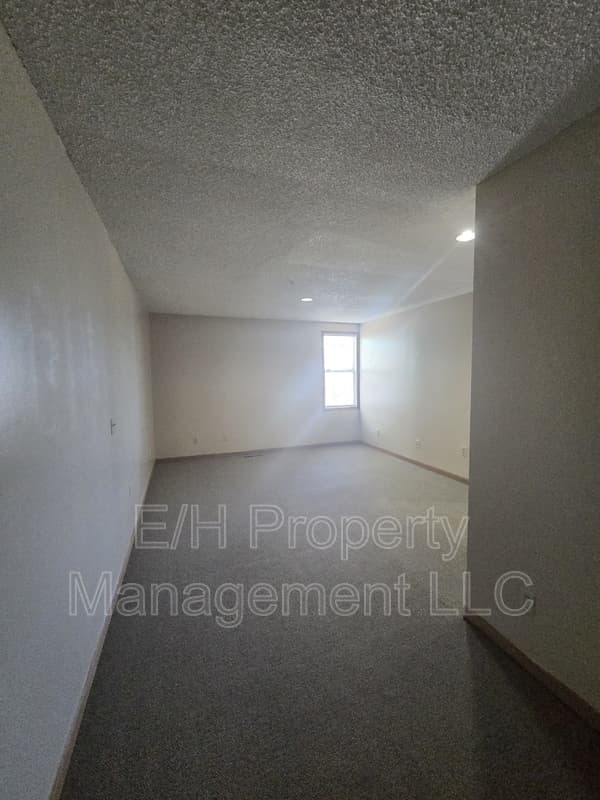 Wichita House: 2500 East 27th Street North