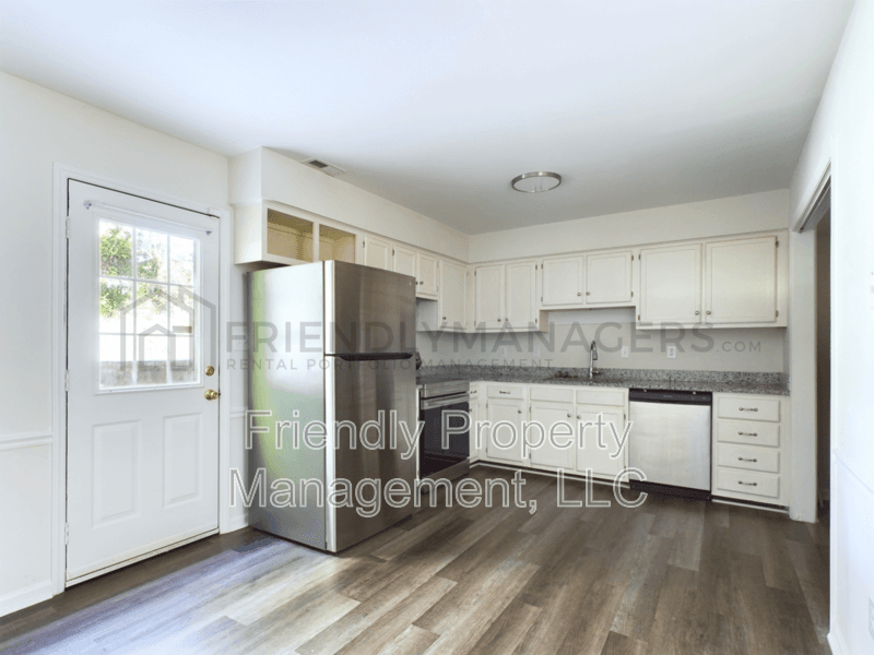 Winston-Salem House: 4071 Greene Haven Drive